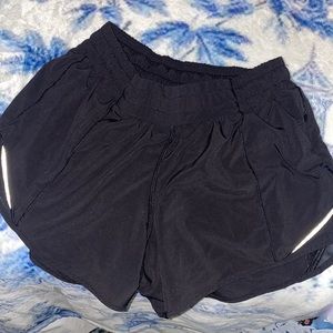 Lulu lemon hotty hot size 4 TALL